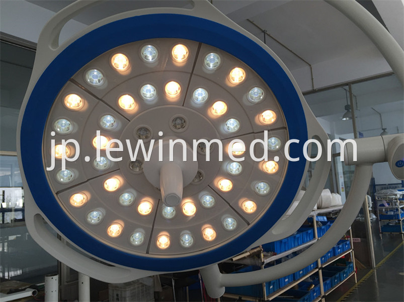 Shadowless surgical led lamp